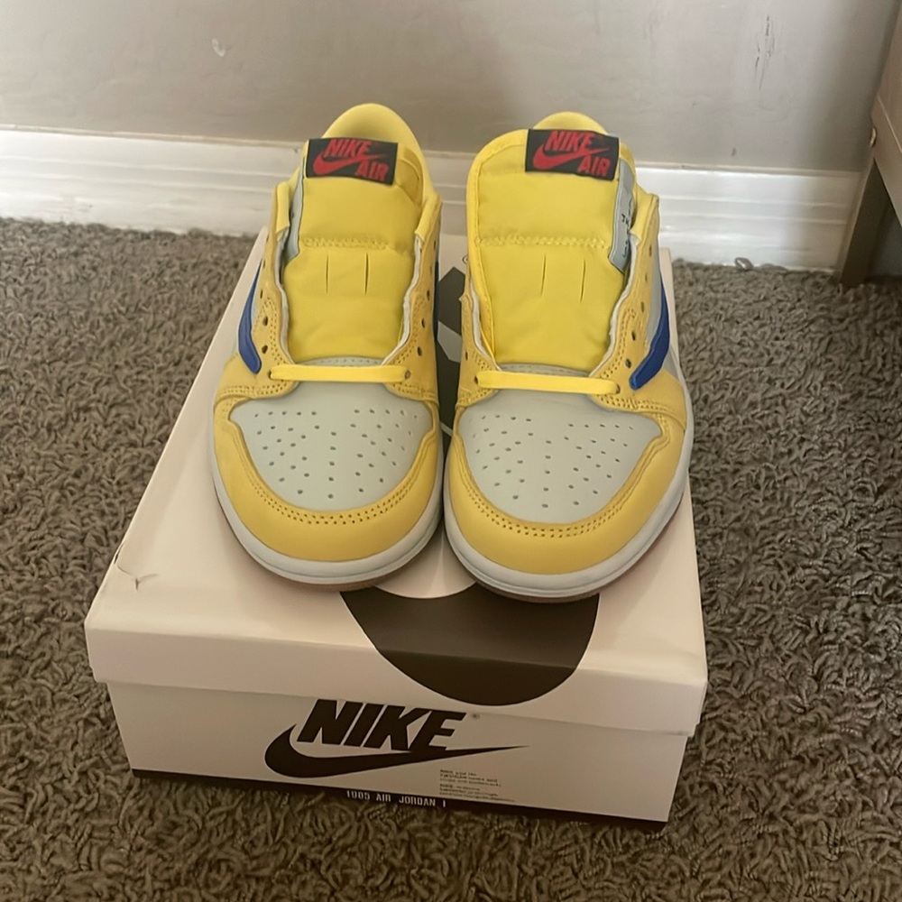 Air Jordan 1 Low Travis Scott Canary